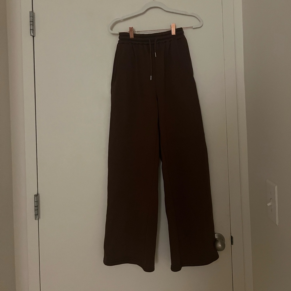 ✨ BUY 1 GET 1 FREE CLOTHING SALE ✨ Brown Sweatpants
